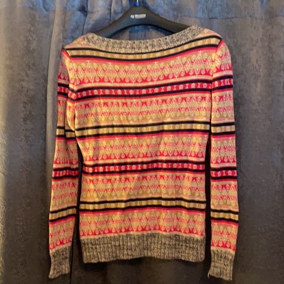 A beautiful top, rich colours. - Picture 2 of 3